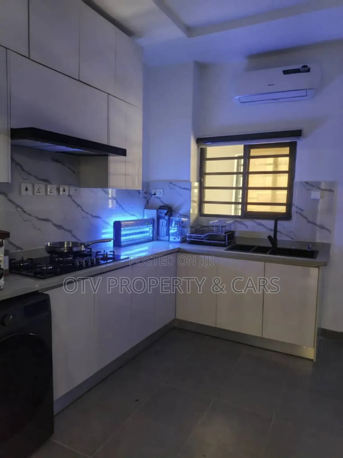Furnished 3bdrm Apartment in Lekki Phase 1 for rent