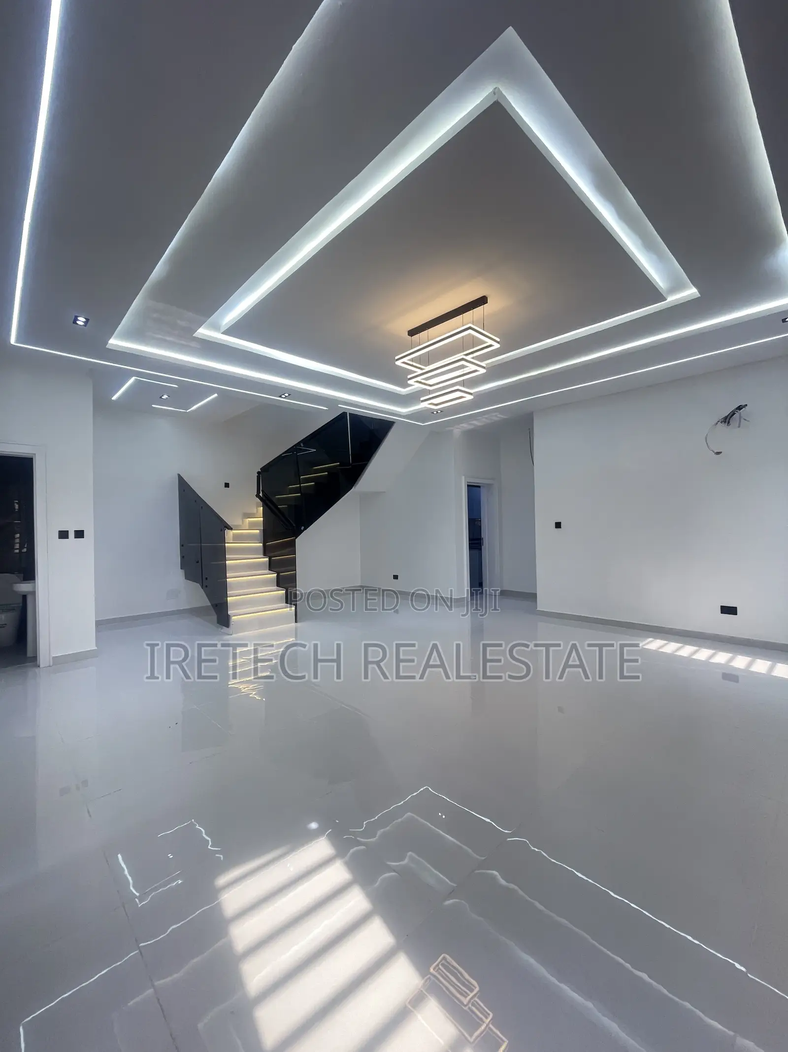 4bdrm Duplex in In A Serene Estate, Sangotedo for sale