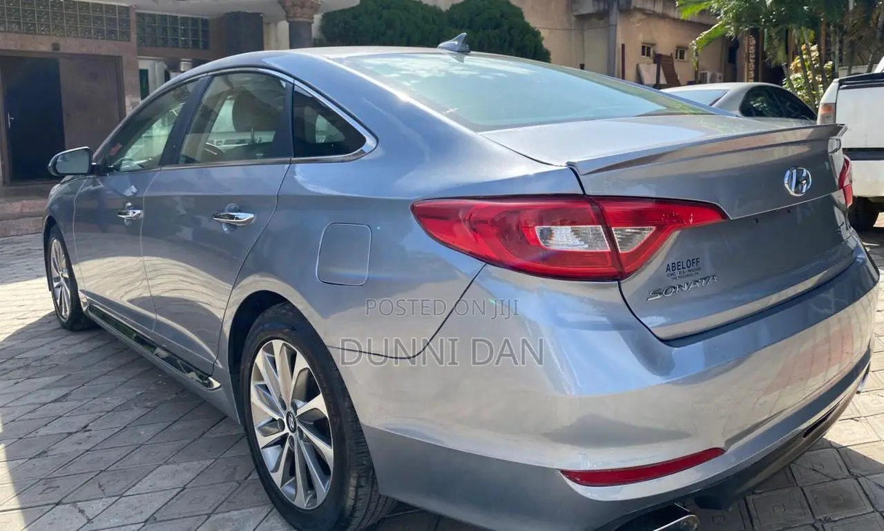 Hyundai Sonata Sport Sedan FWD (2.4L 4cyl 6A) 2017 Silver