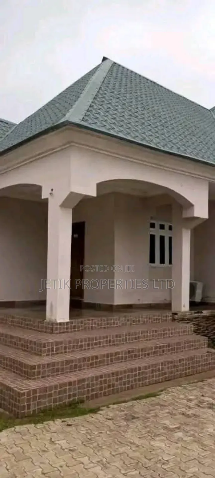 3bdrm Bungalow in Judges Quarters, Makurdi for sale