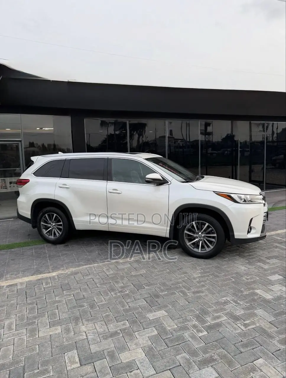 Toyota Highlander XLE 2019 White