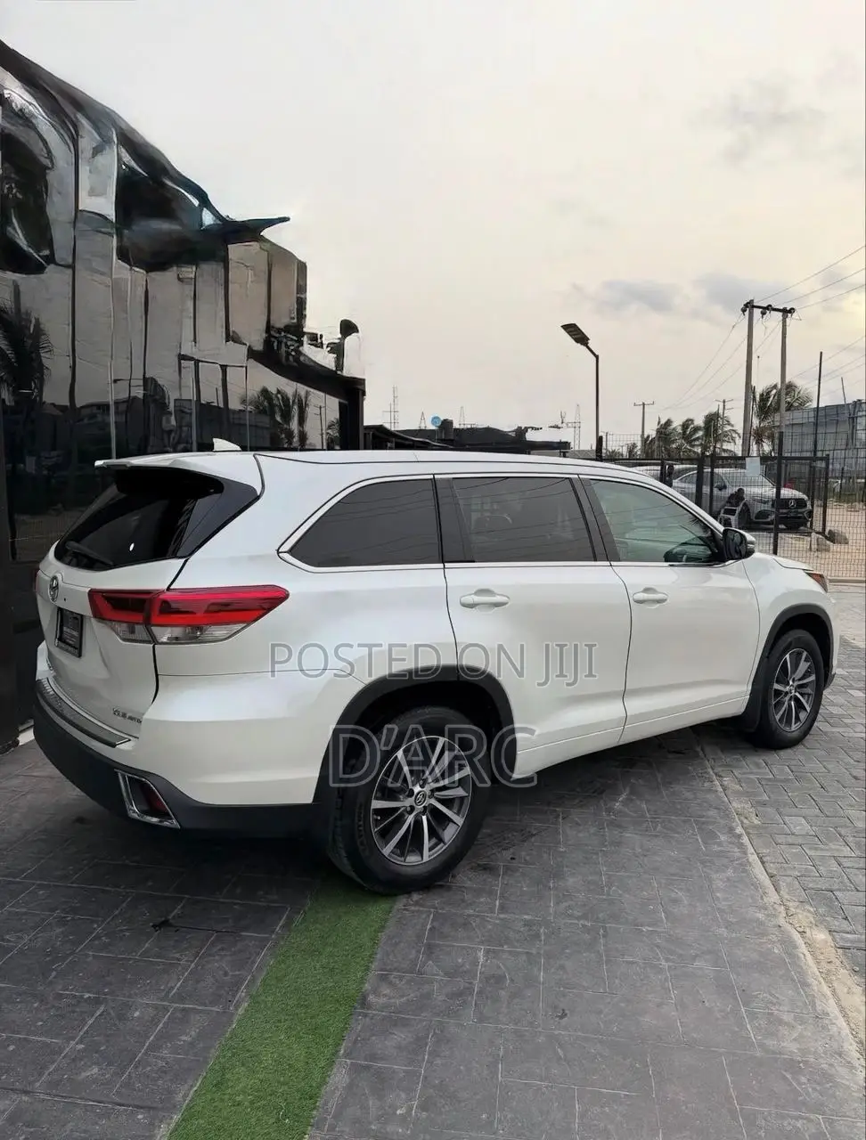Toyota Highlander XLE 2019 White