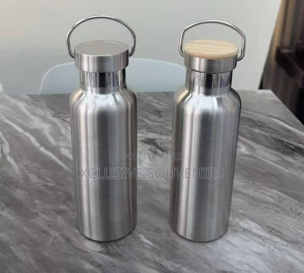 Stainless Steel Vacuum Water Bottle With Handle and Bamboo Leak Proof
