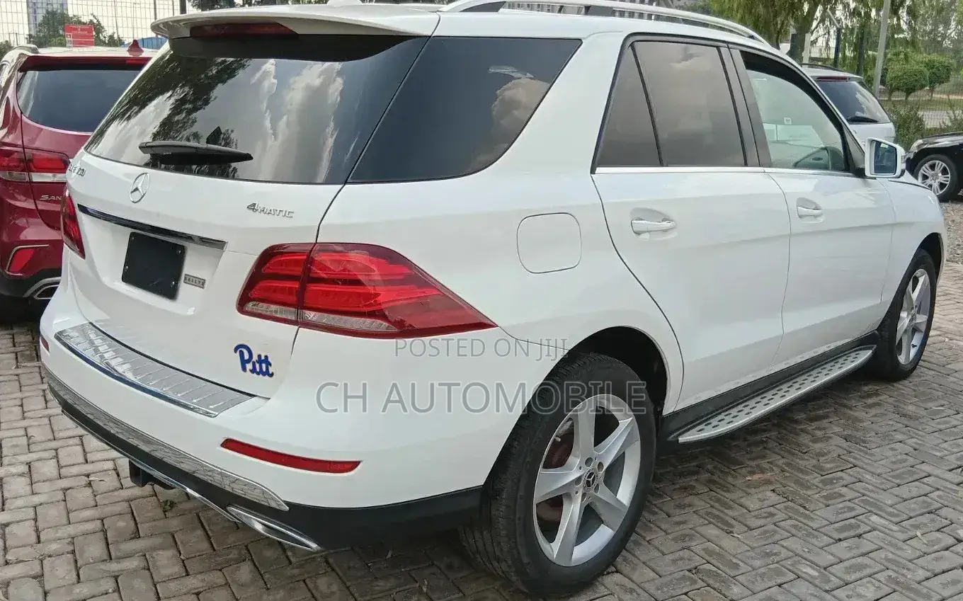 Mercedes-Benz GLE-Class GLE 350d 4MATIC 2018 White