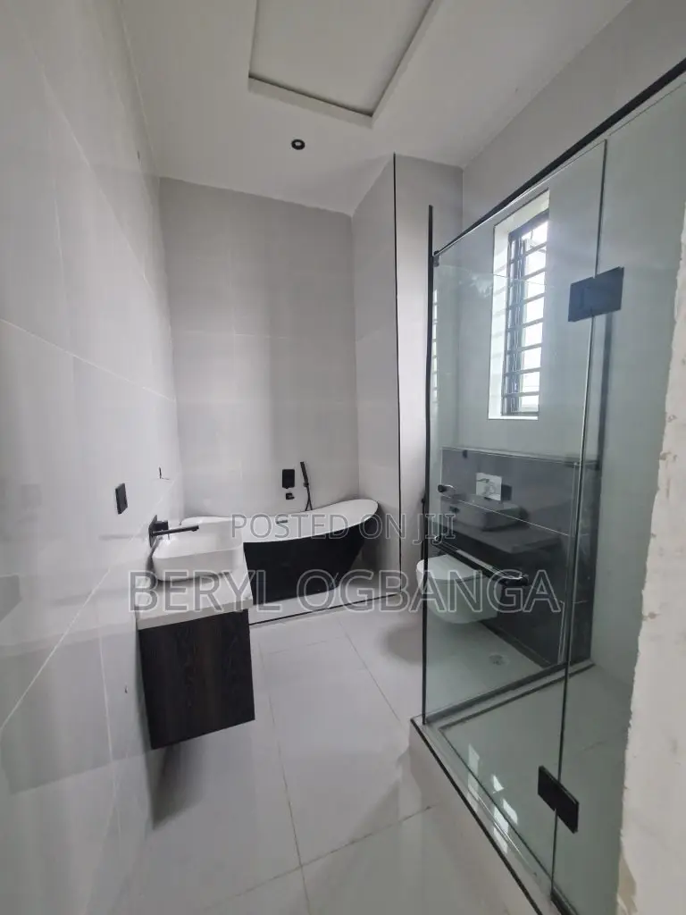 4bdrm Duplex in Ado / Ajah for sale
