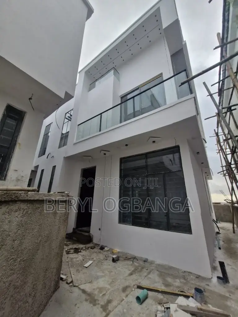 4bdrm Duplex in Ado / Ajah for sale