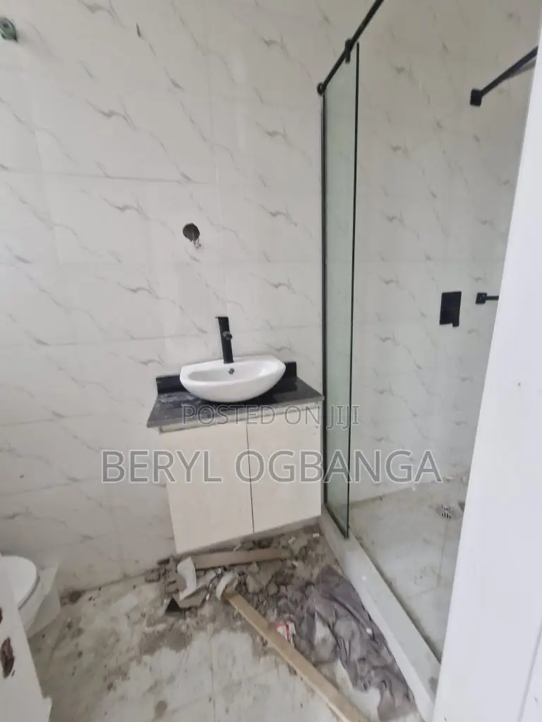 4bdrm Duplex in Ado / Ajah for sale