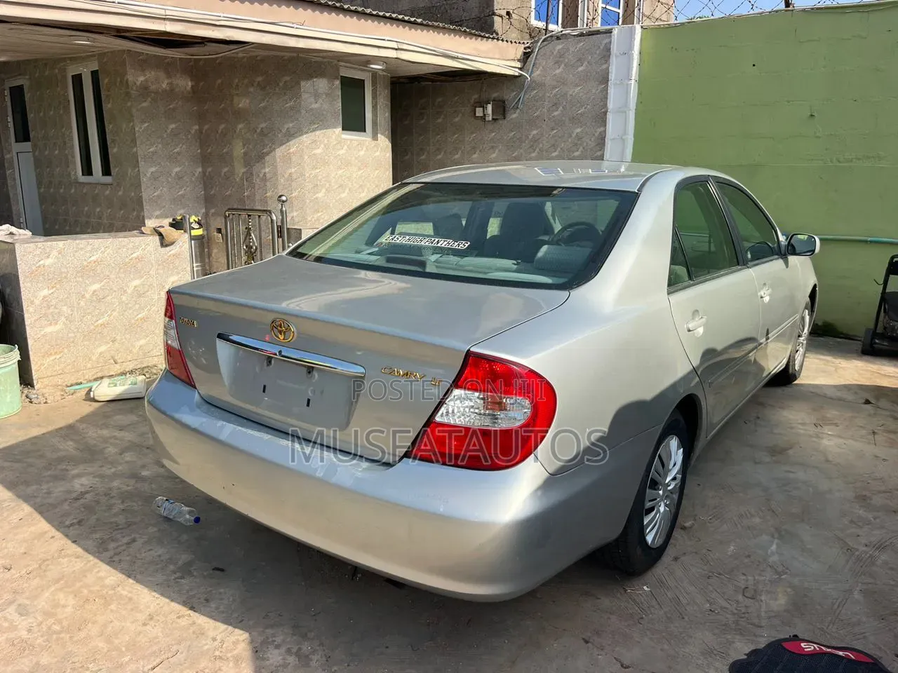 Toyota Camry LE 4dr Sedan (2.4L 4cyl 5M) 2003 Silver
