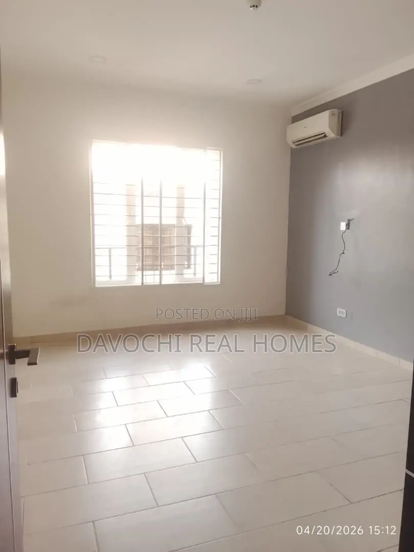 4bdrm Duplex in Banana Island for rent