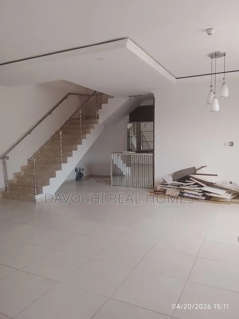 4bdrm Duplex in Banana Island for rent