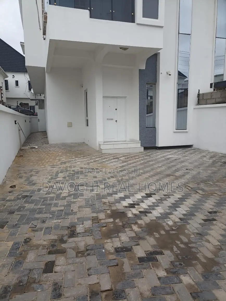 4bdrm Duplex in Royal Pine Estate, Lekki Phase 2 for rent