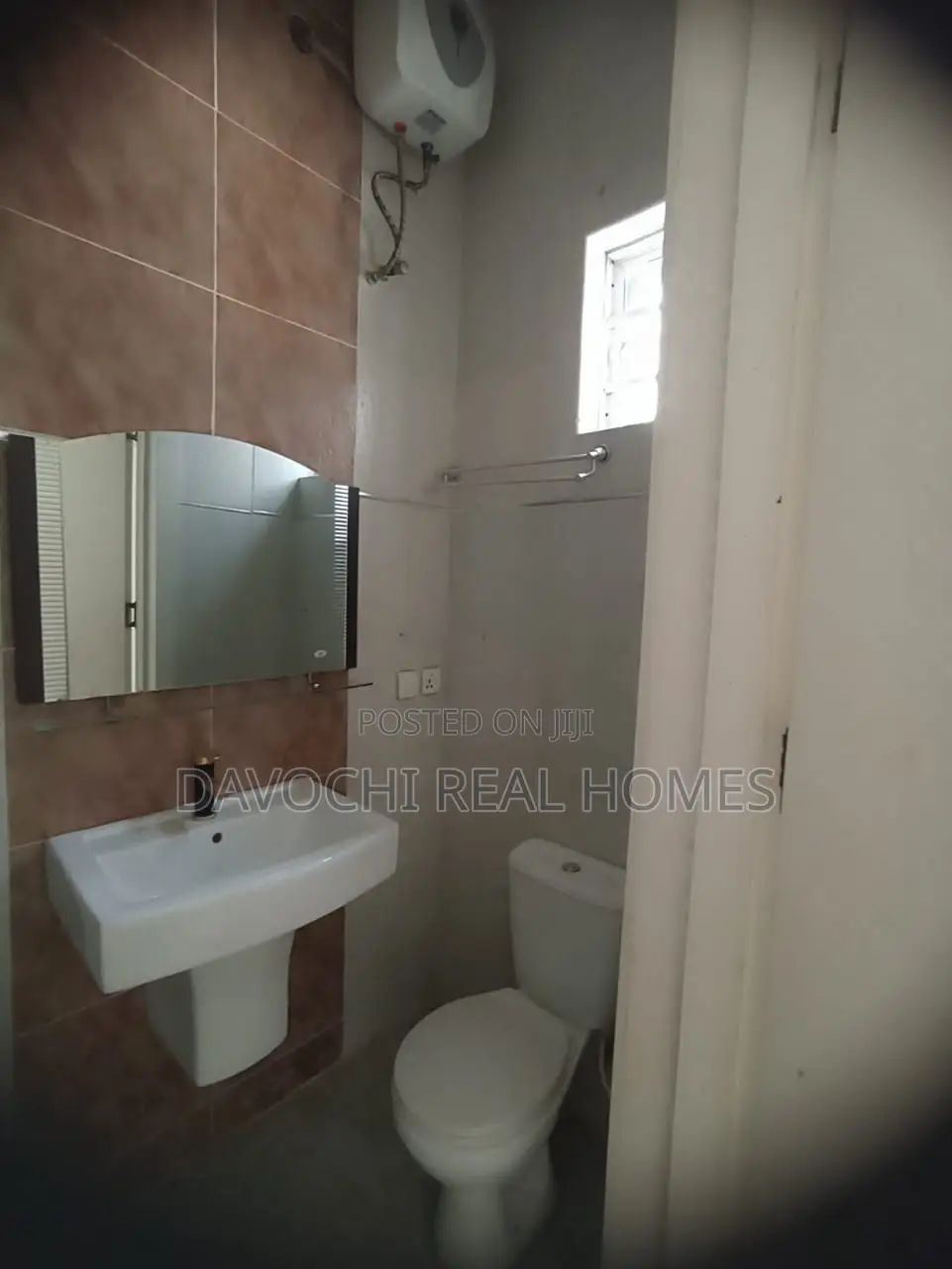 4bdrm Duplex in Royal Pine Estate, Lekki Phase 2 for rent