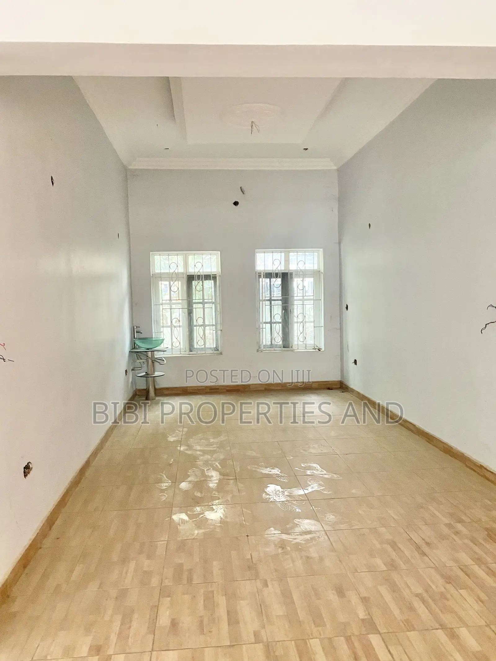 5bdrm Duplex in Wuye for sale