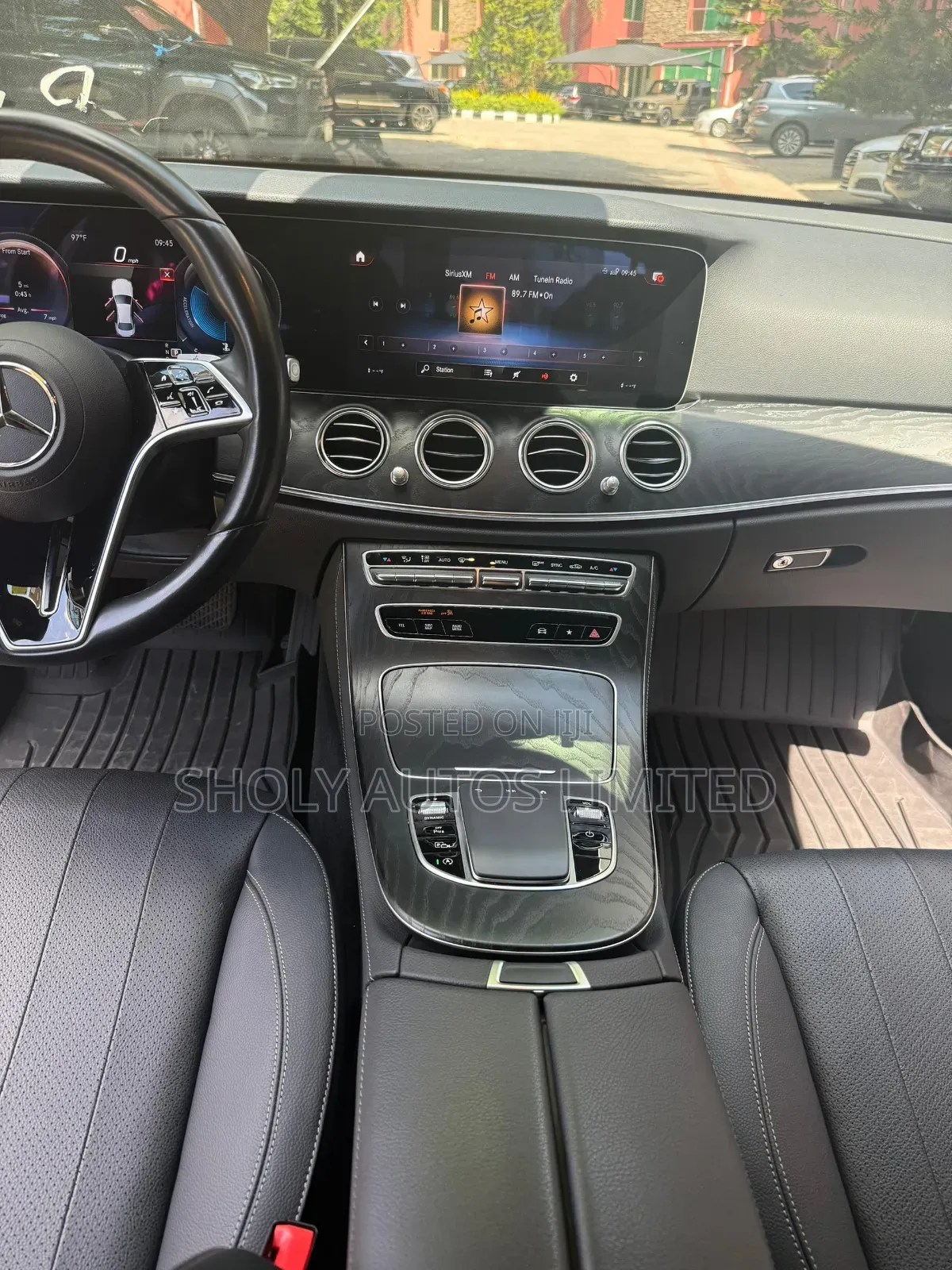Mercedes-Benz E350 2023 Black