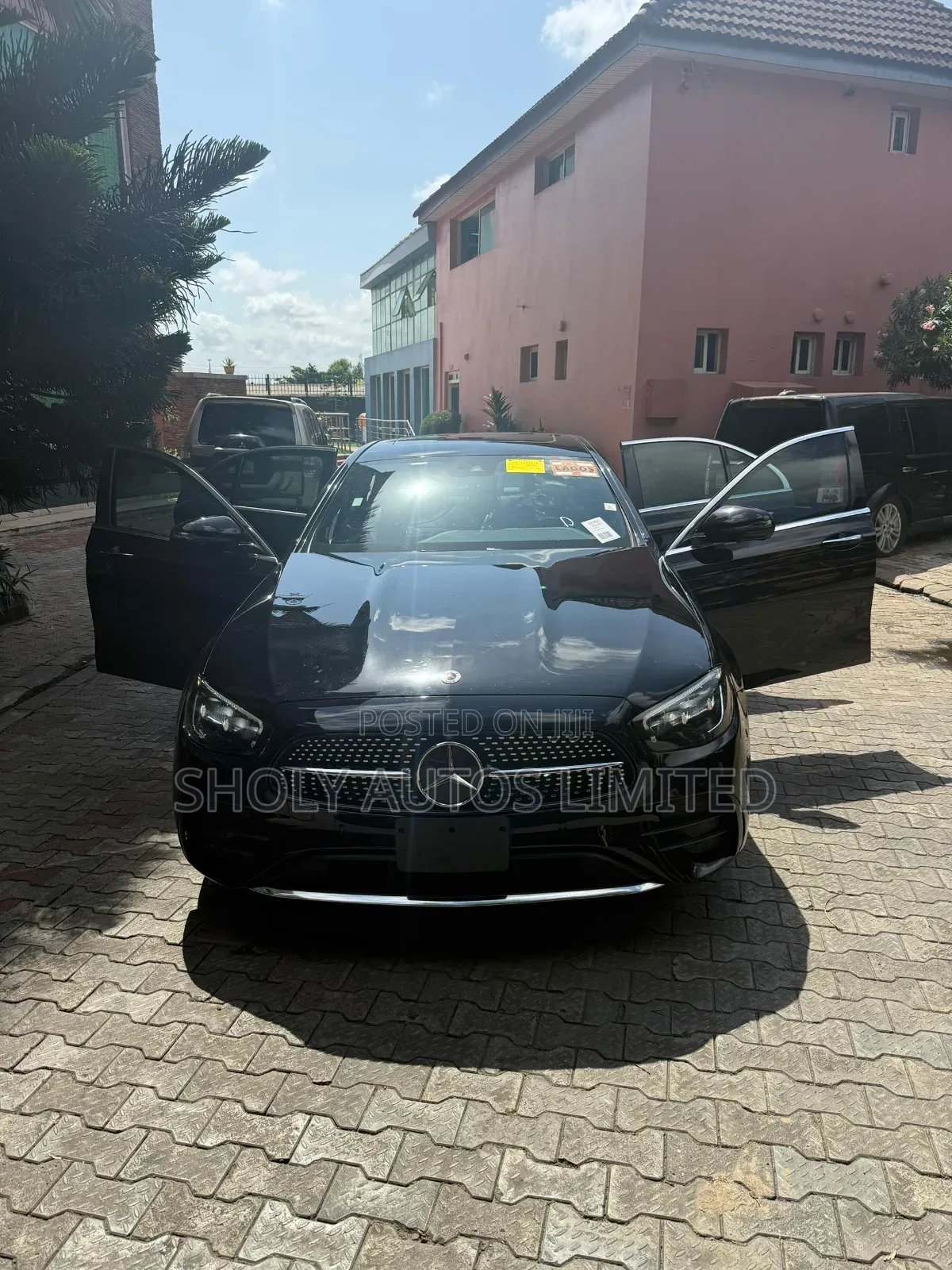 Mercedes-Benz E350 2023 Black
