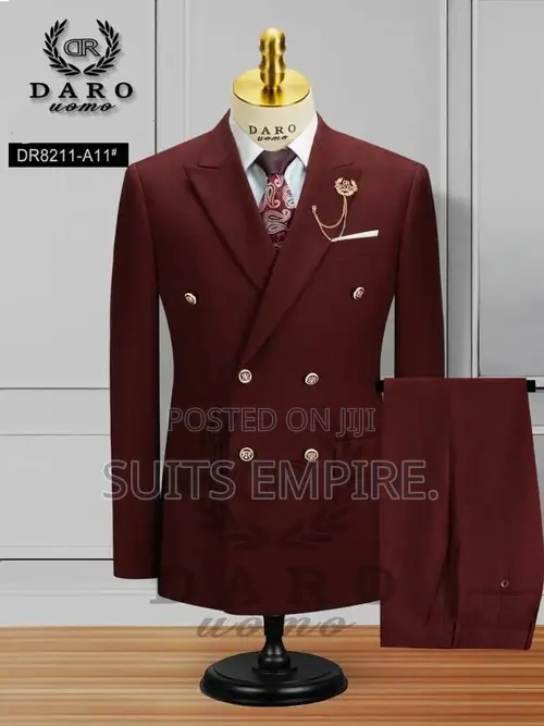 Daro Uomo Double-Breasted 2-Piece Suits