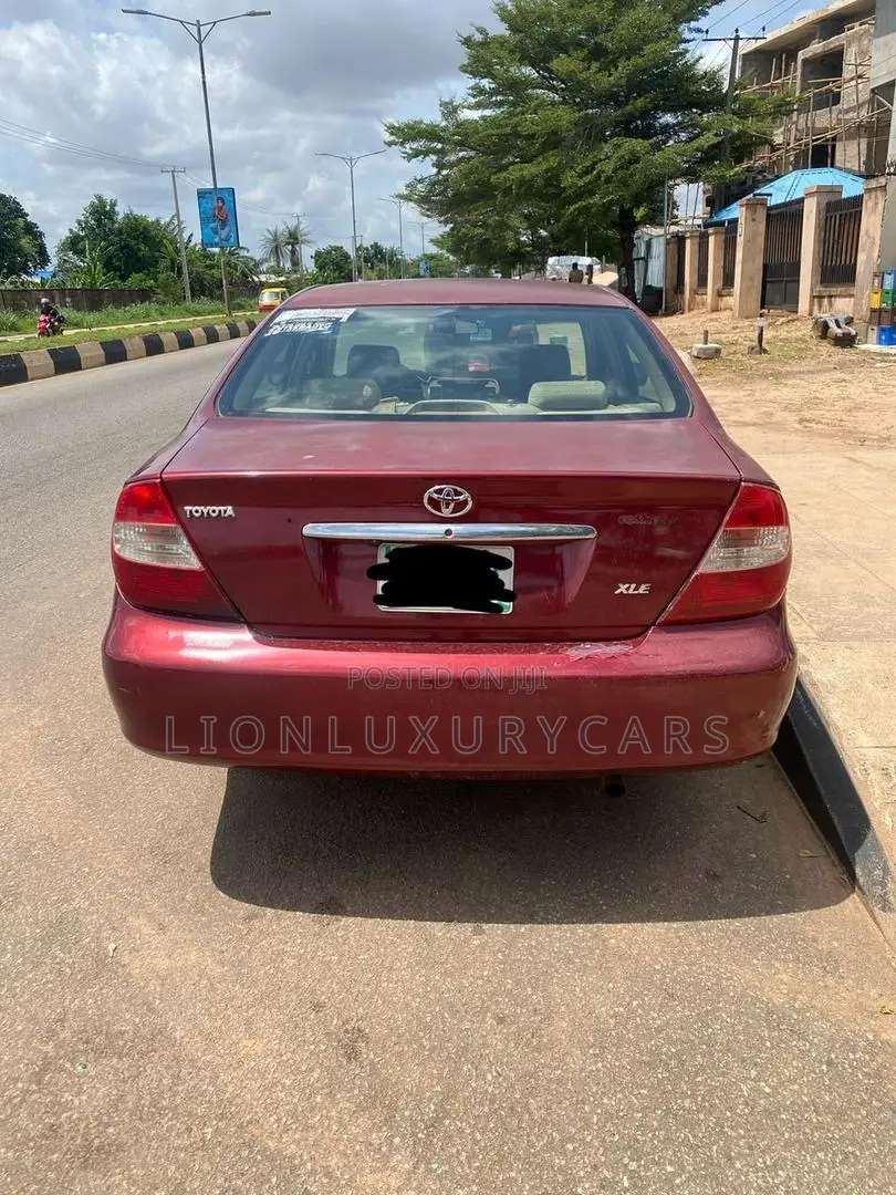 Toyota Camry 2004 Red