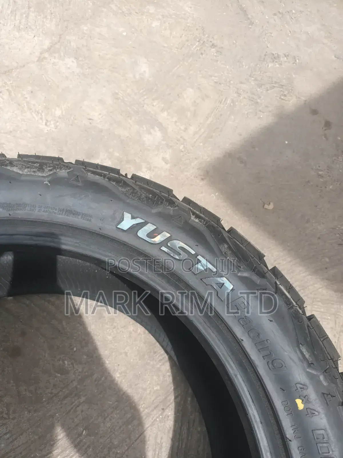 275/50/21lt Tyre