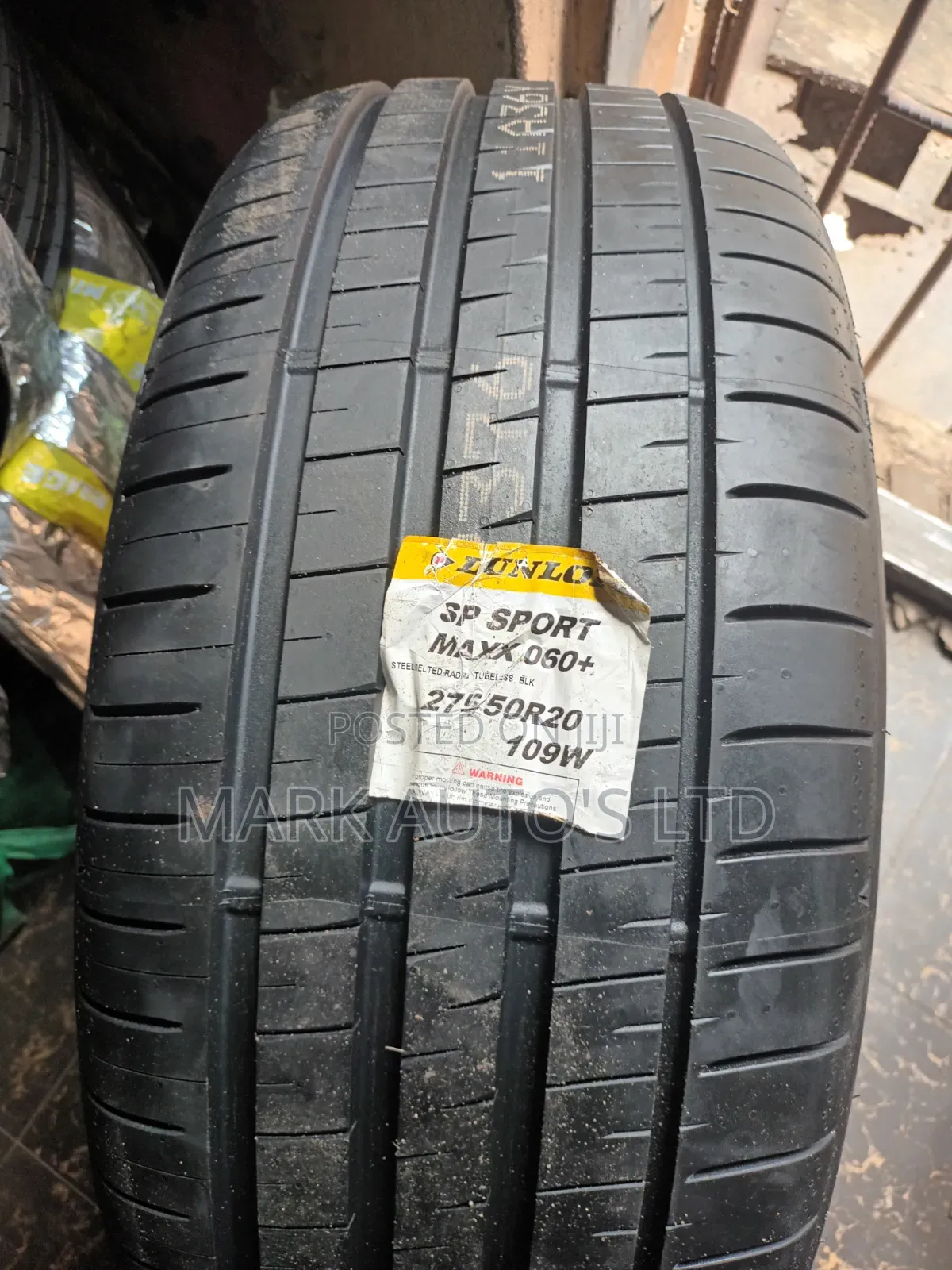 275/50/20 Dunlop Tyre