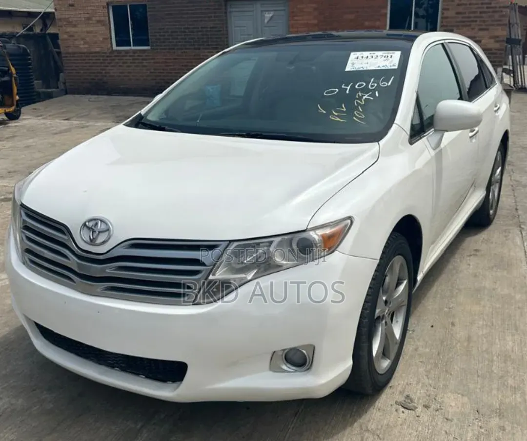Toyota Venza Limited 2012 White