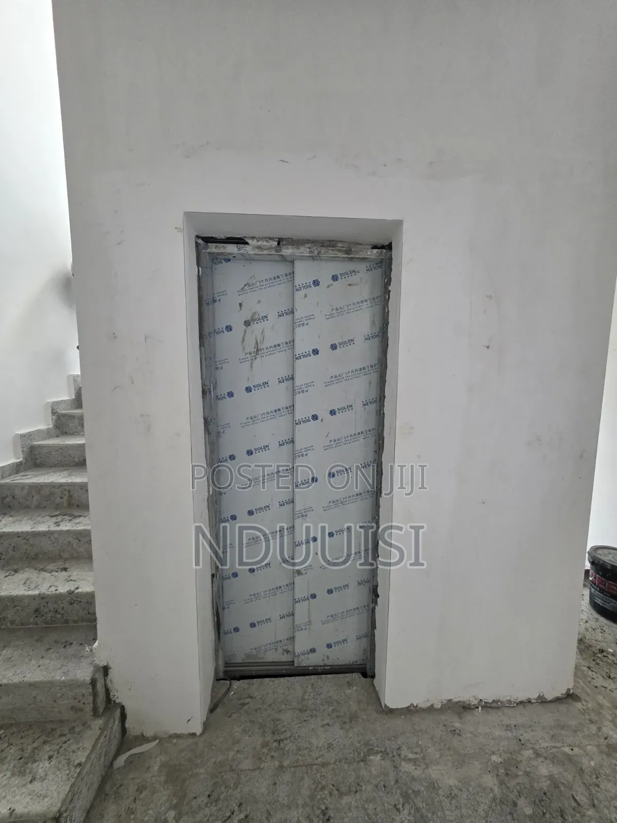 5bdrm Duplex in Banana Island for sale