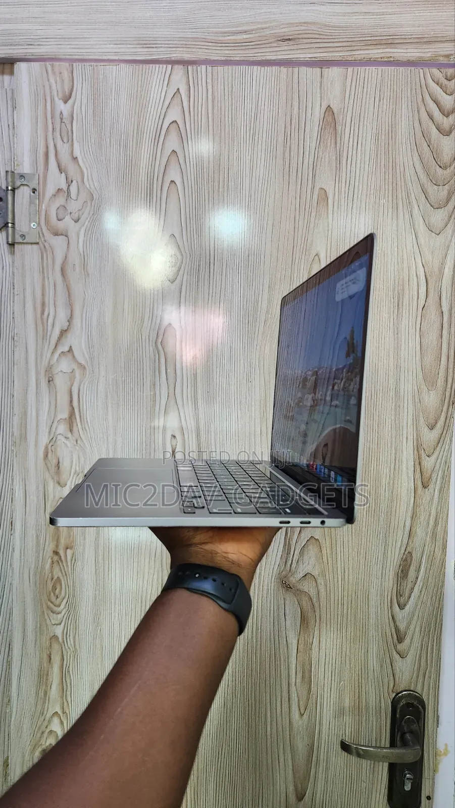 Laptop Apple MacBook Pro 2020 16GB Intel Core i5 SSD 512GB