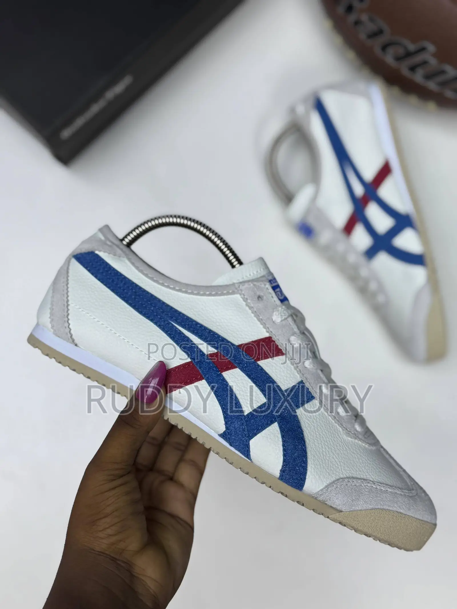 Onitsuka Tiger Mexico 66 /Buy One Get a Free Sock