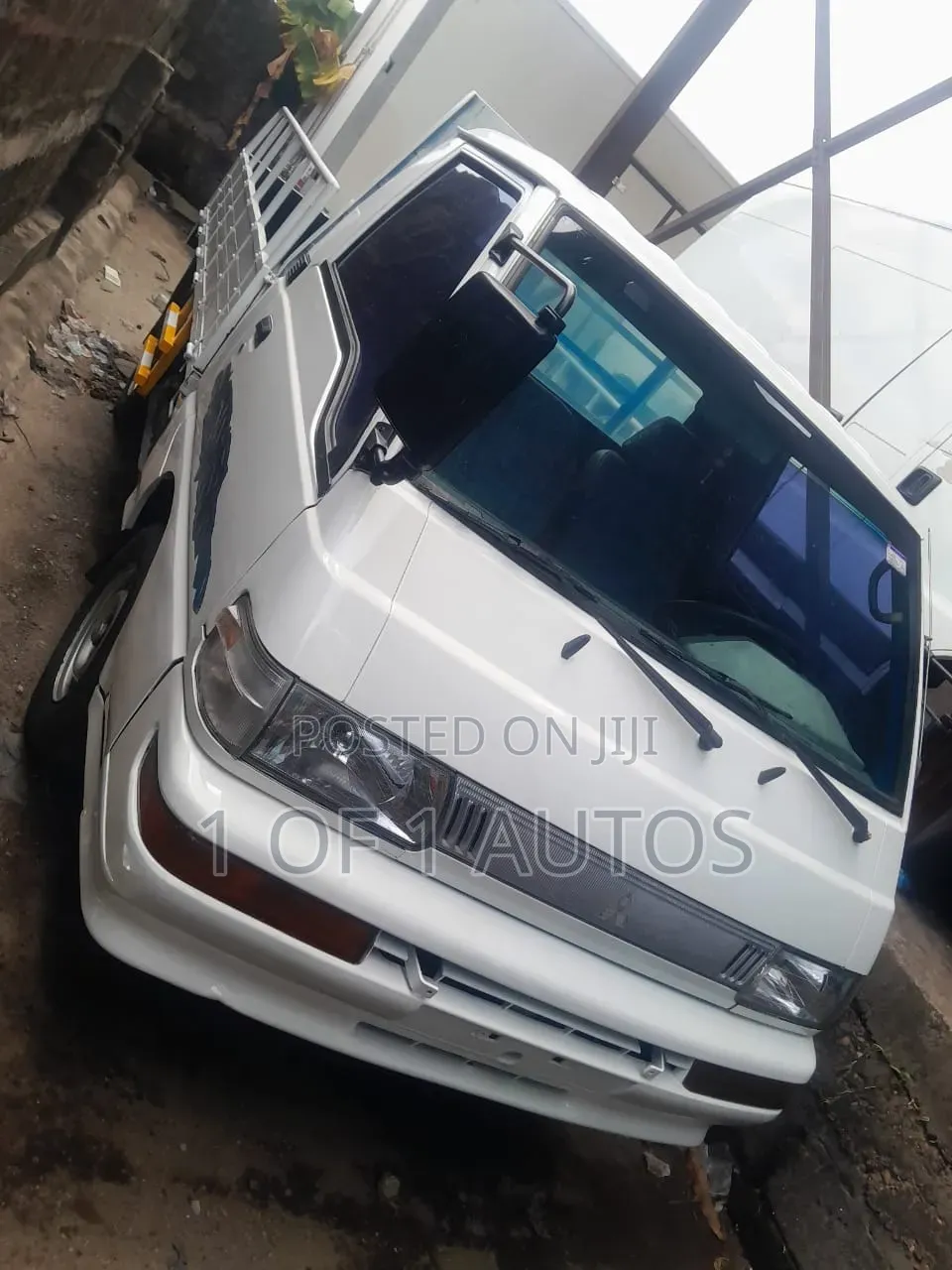 1992 Mistubishi Fuso L300