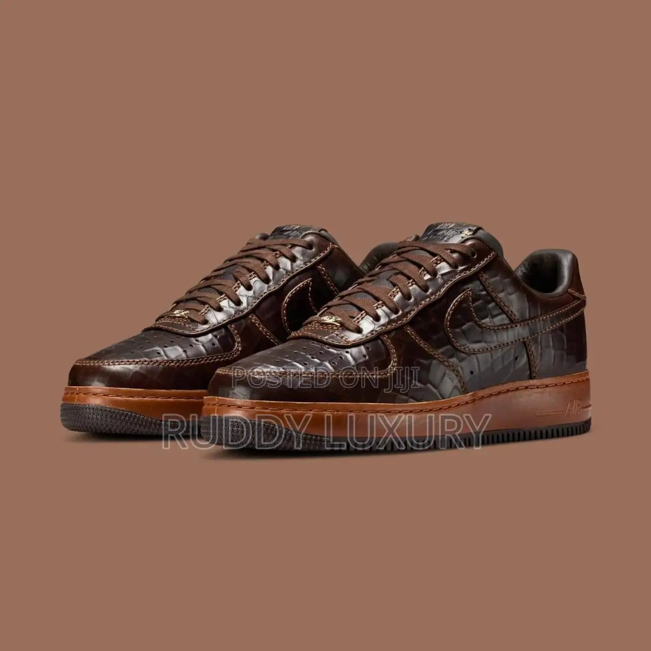 Nike Air Force One Low Textured Croc/Buy One, Get a Free Sock
