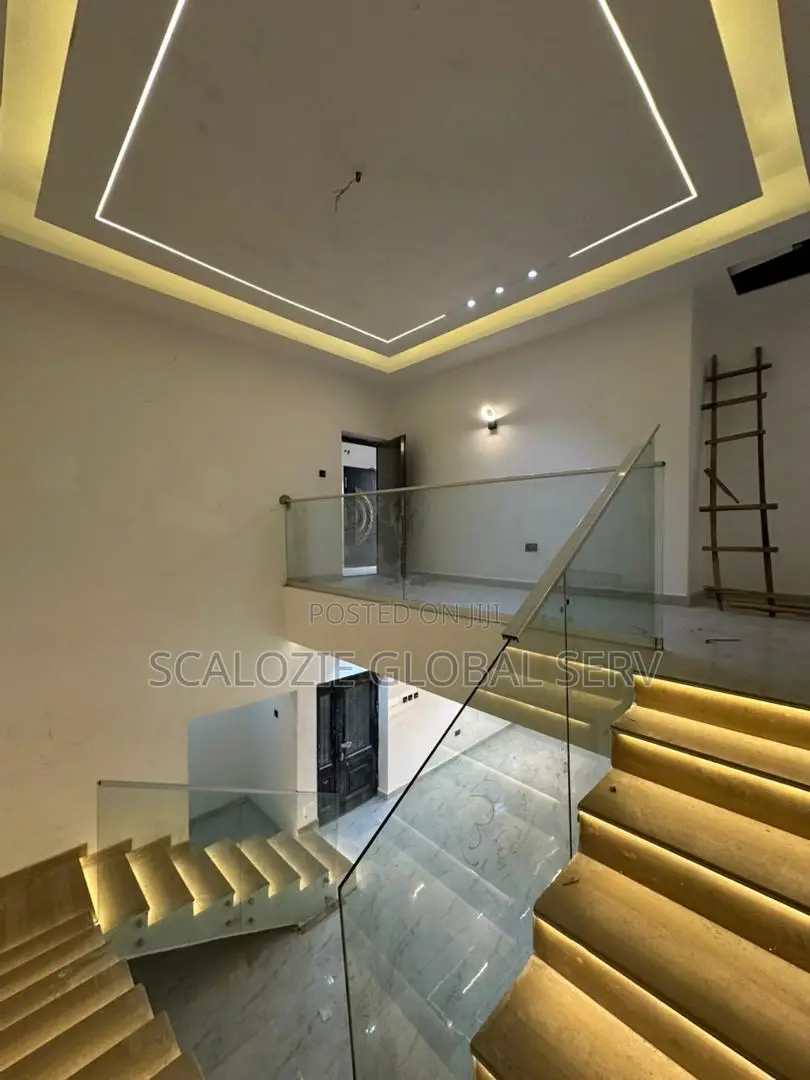4bdrm Duplex in Sars Rd, Port for sale