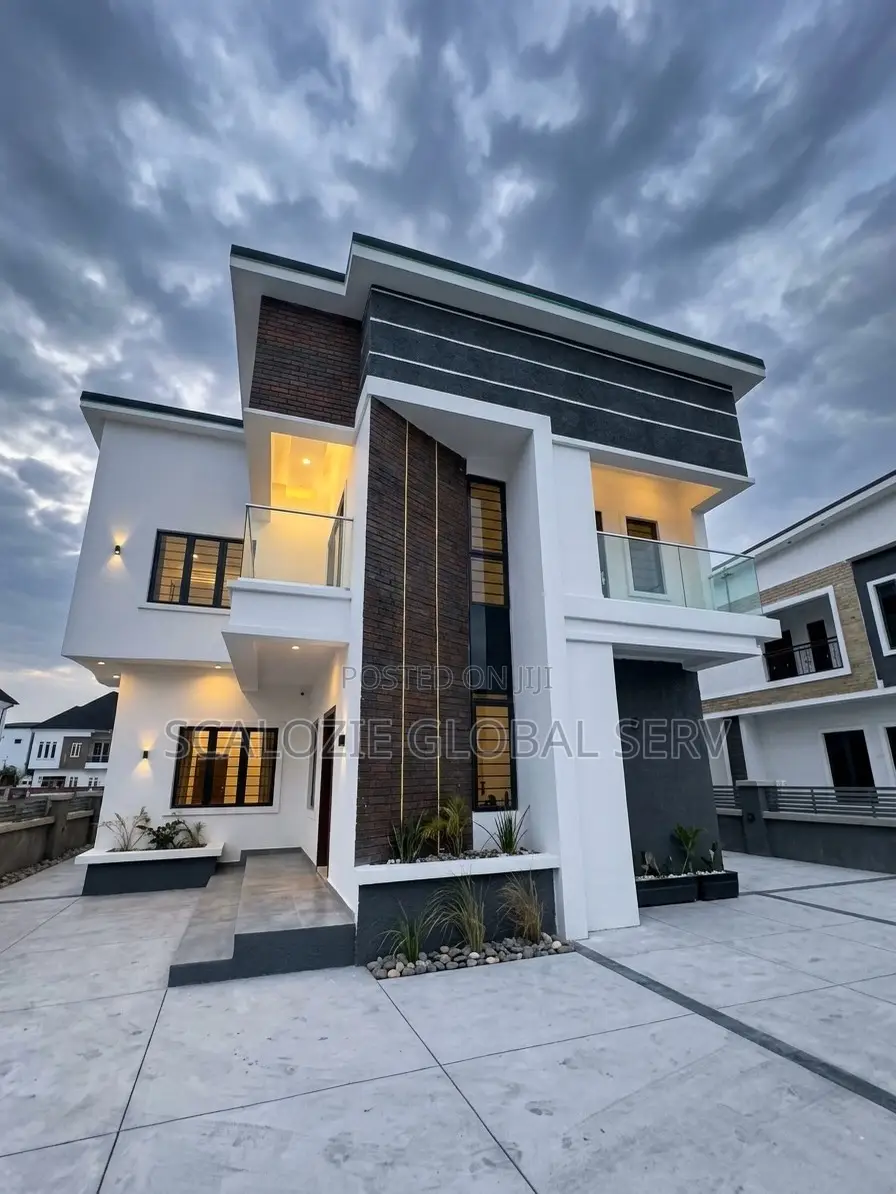 4bdrm Duplex in Sars Rd, Port for sale