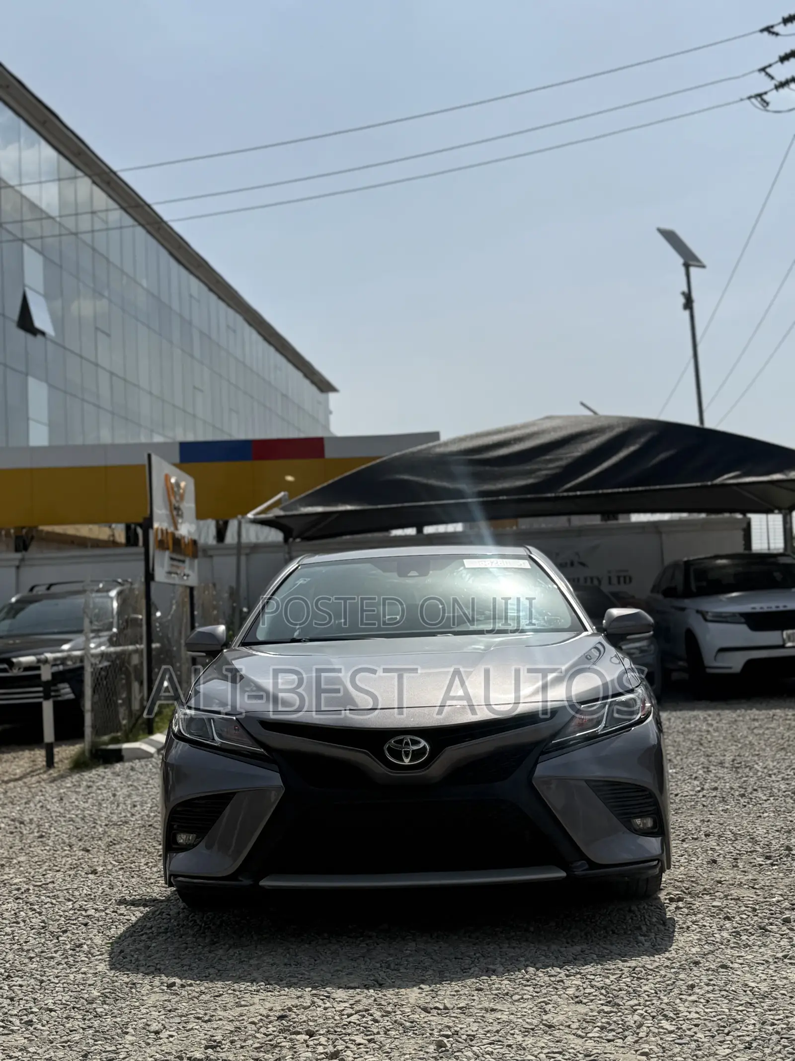Toyota Camry SE (2.5L 4cyl 8A) 2019 Gray