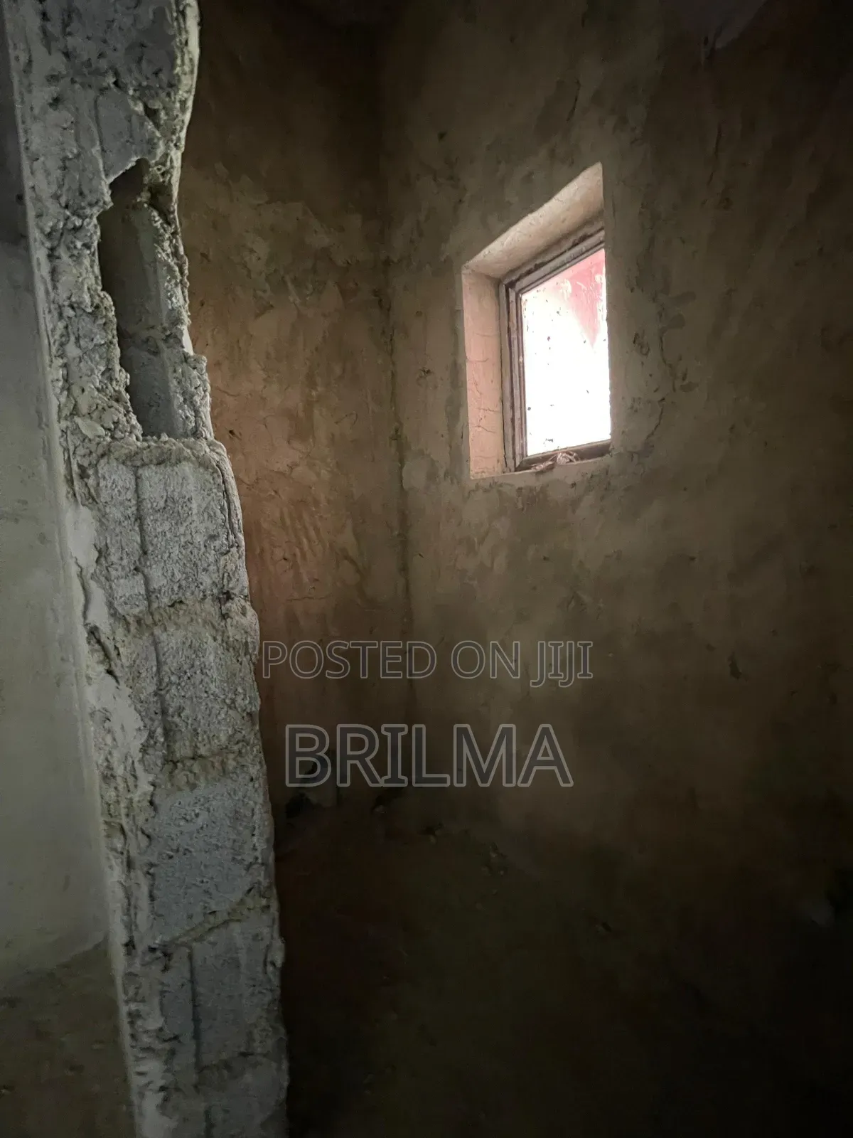 4bdrm Duplex in Kaura for sale