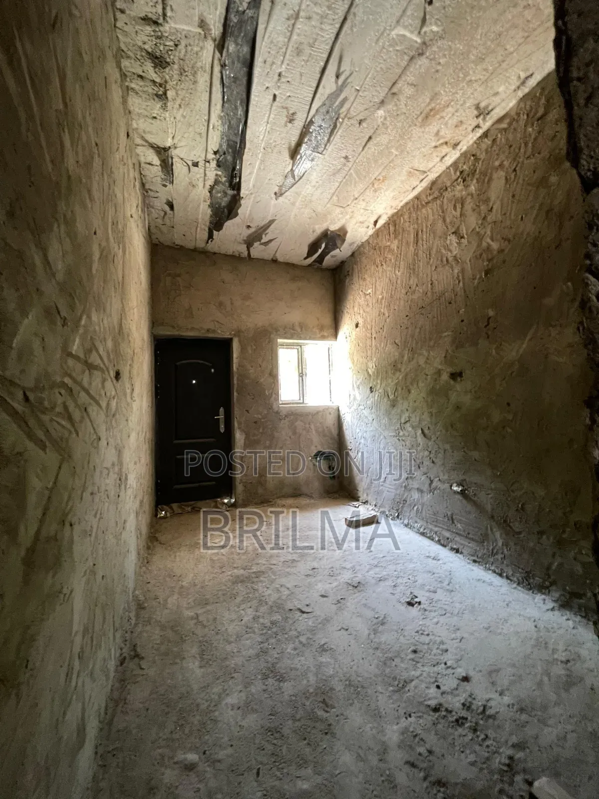 4bdrm Duplex in Kaura for sale