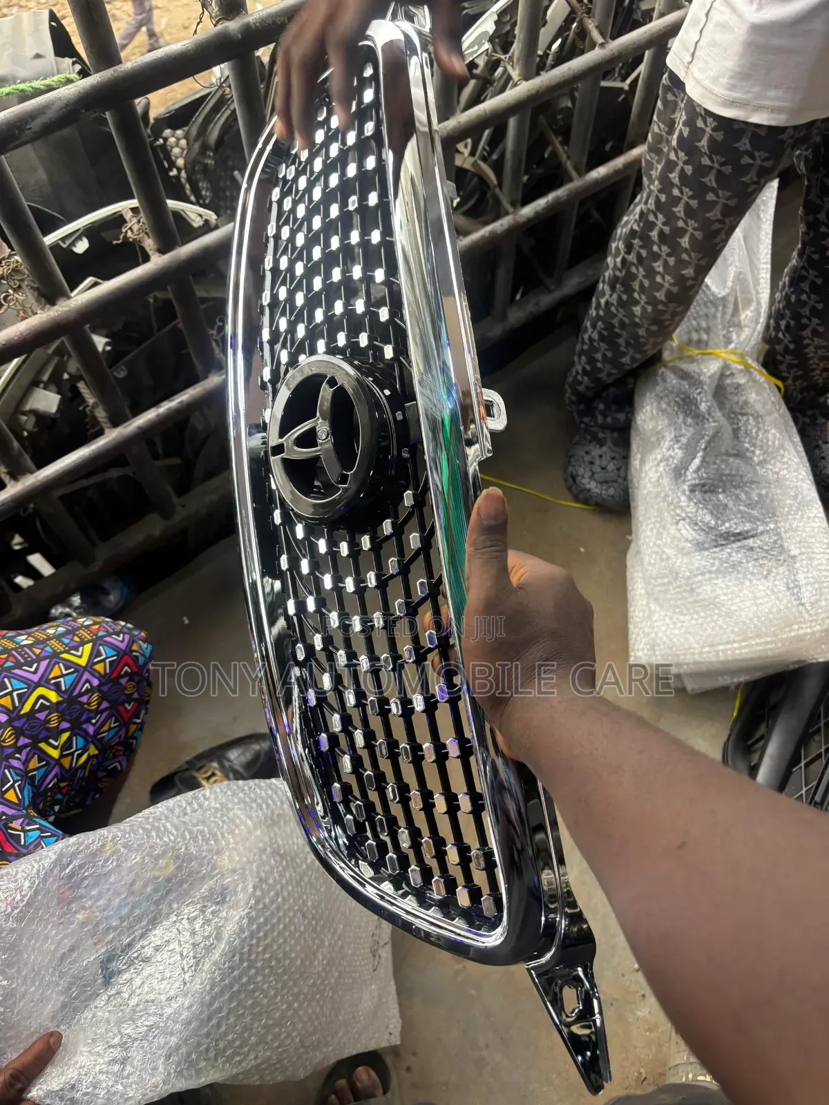 Corolla 2005 Front Grill