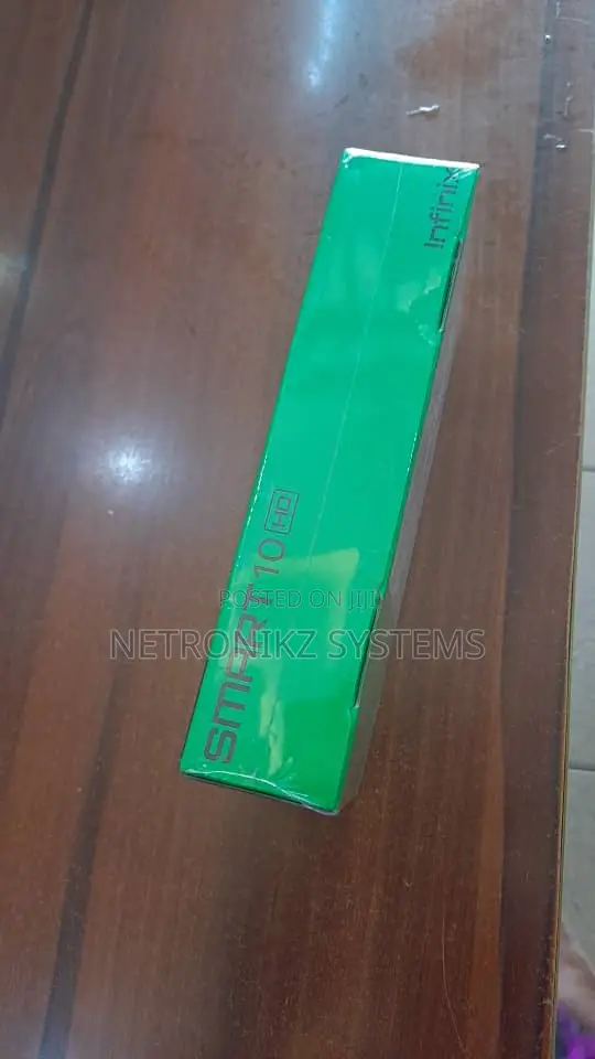 New Infinix Smart 10 HD 64 GB Black