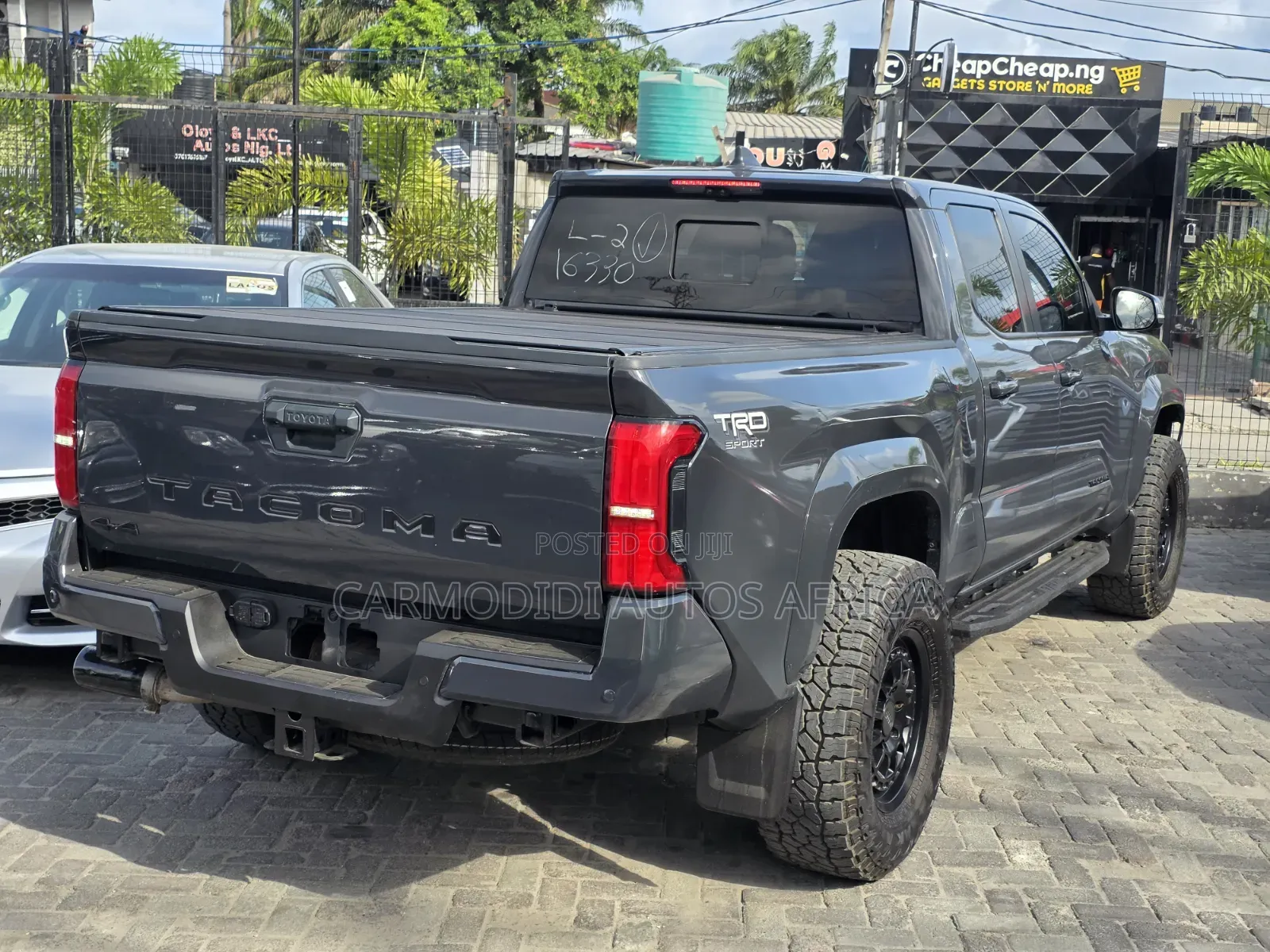 Toyota Tacoma 2024 Gray