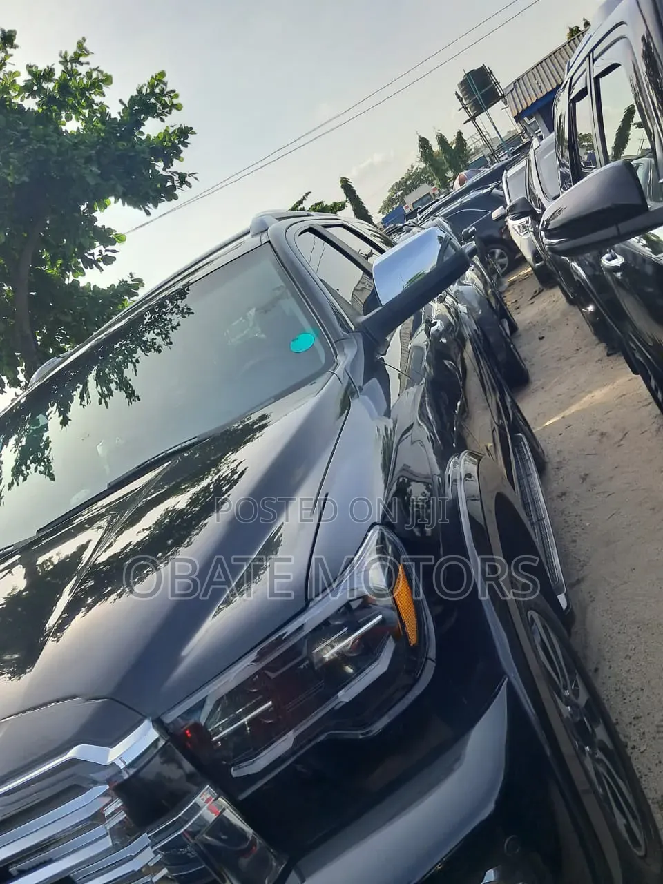 Toyota Sequoia Platinum 4dr SUV (5.7L 8cyl 6A) 2015 Black