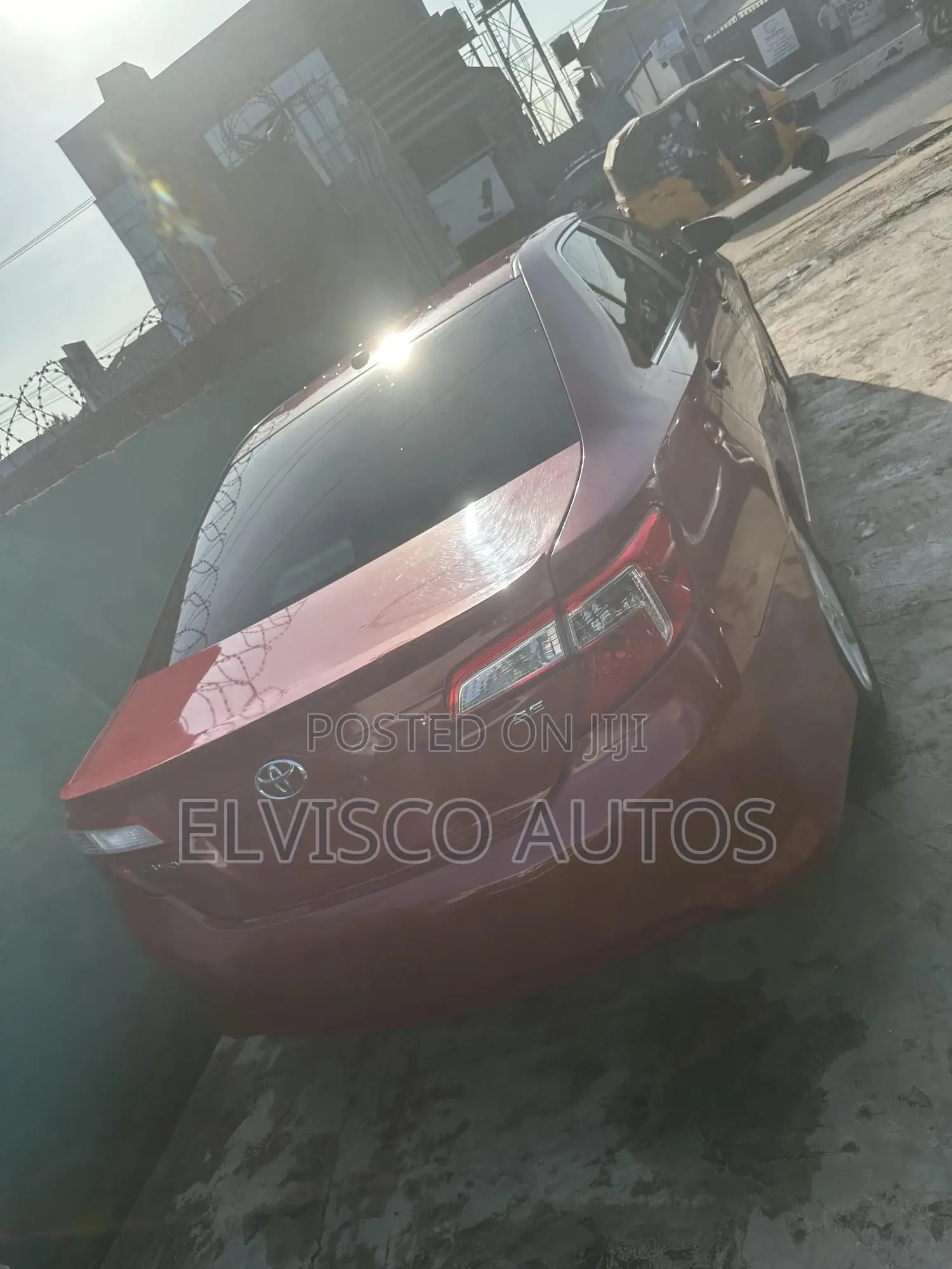 Toyota Camry SE 4dr Sedan (2.5L 4cyl 6A) 2013 Red
