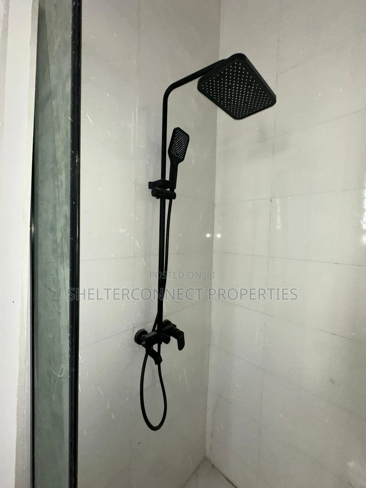 5bdrm Duplex in Ado / Ajah for sale
