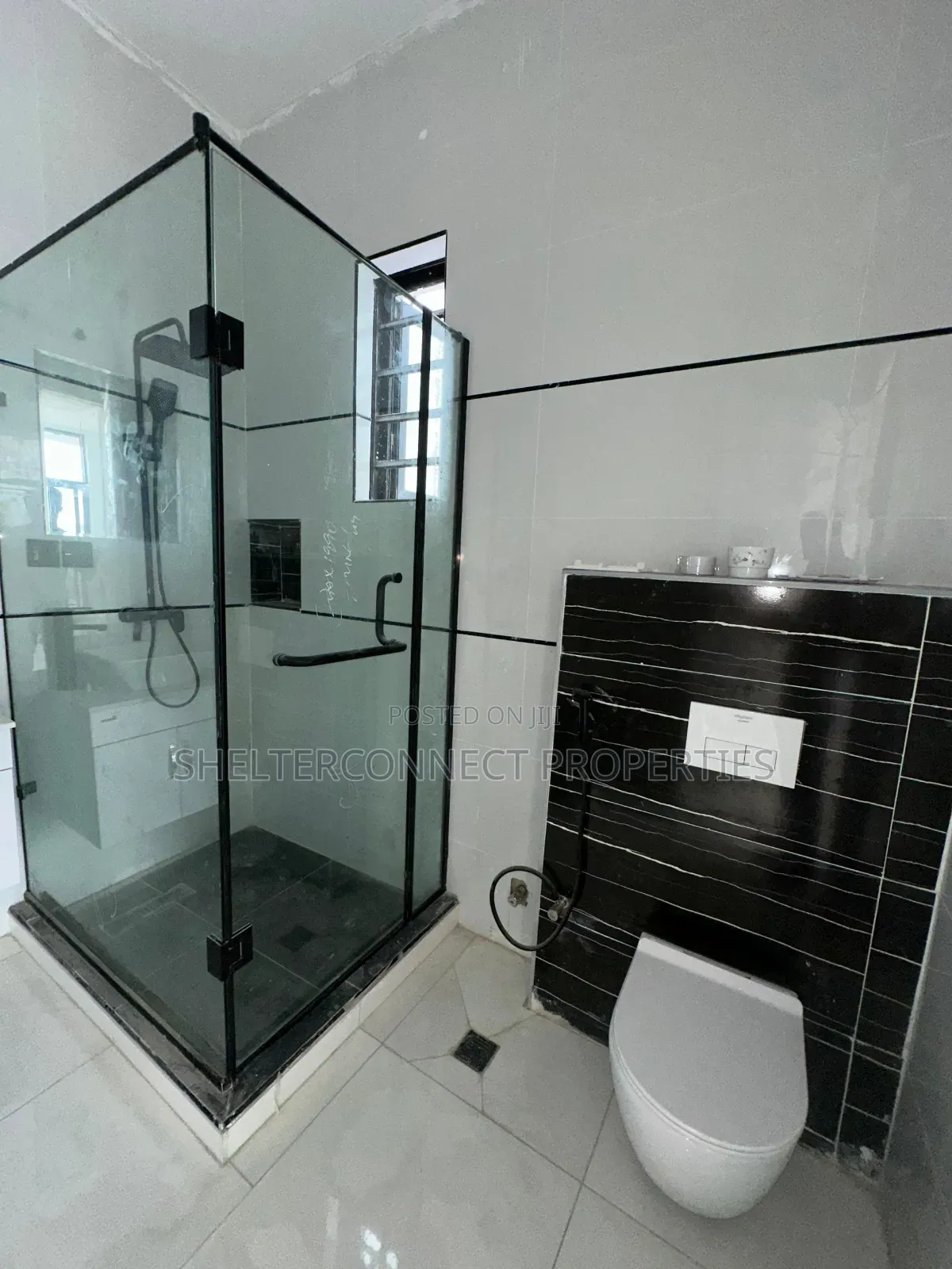 5bdrm Duplex in Ado / Ajah for sale