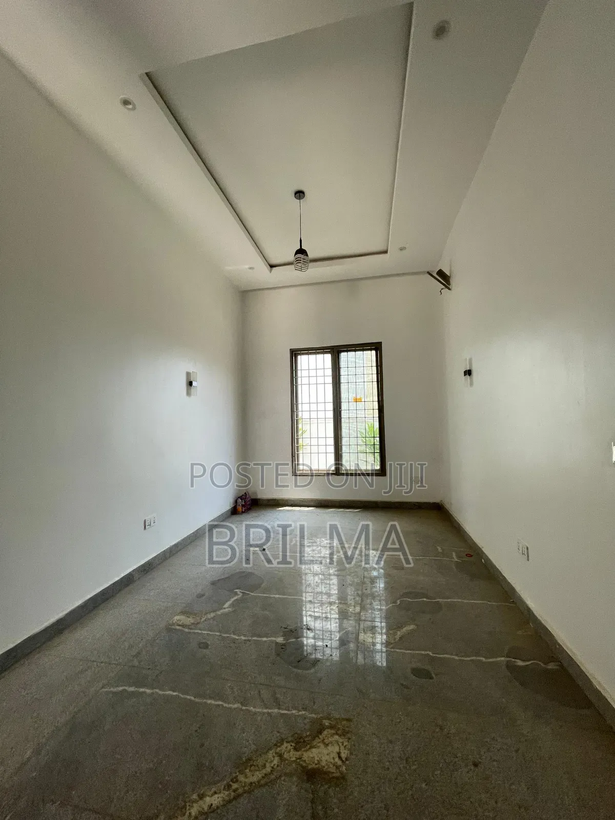 5bdrm Duplex in Jahi for sale