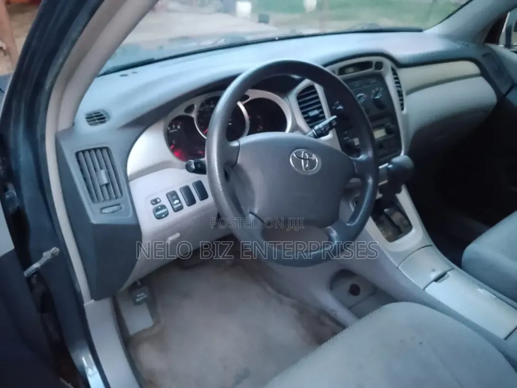 Toyota Highlander V6 4x4 2005 Blue