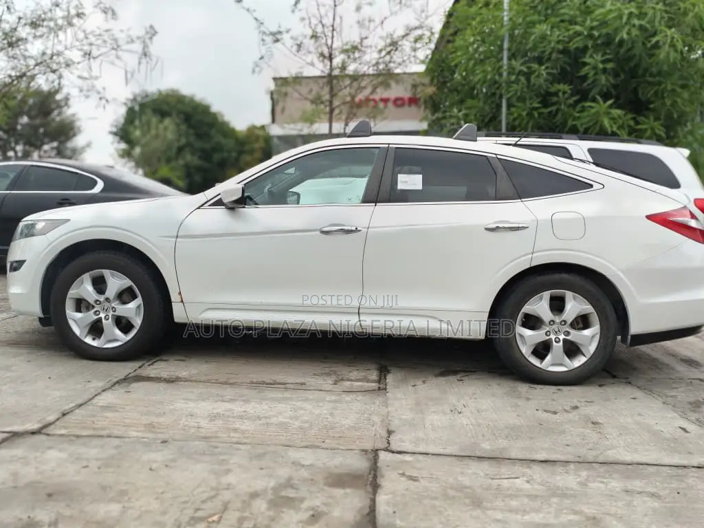 Honda Crosstour 3.5 FWD 2012 White