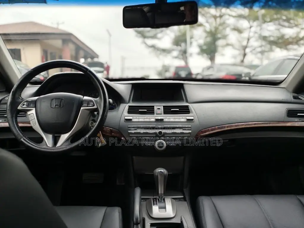 Honda Crosstour 3.5 FWD 2012 White
