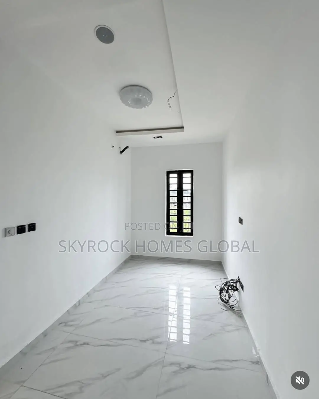 4bdrm Duplex in Chevron for rent