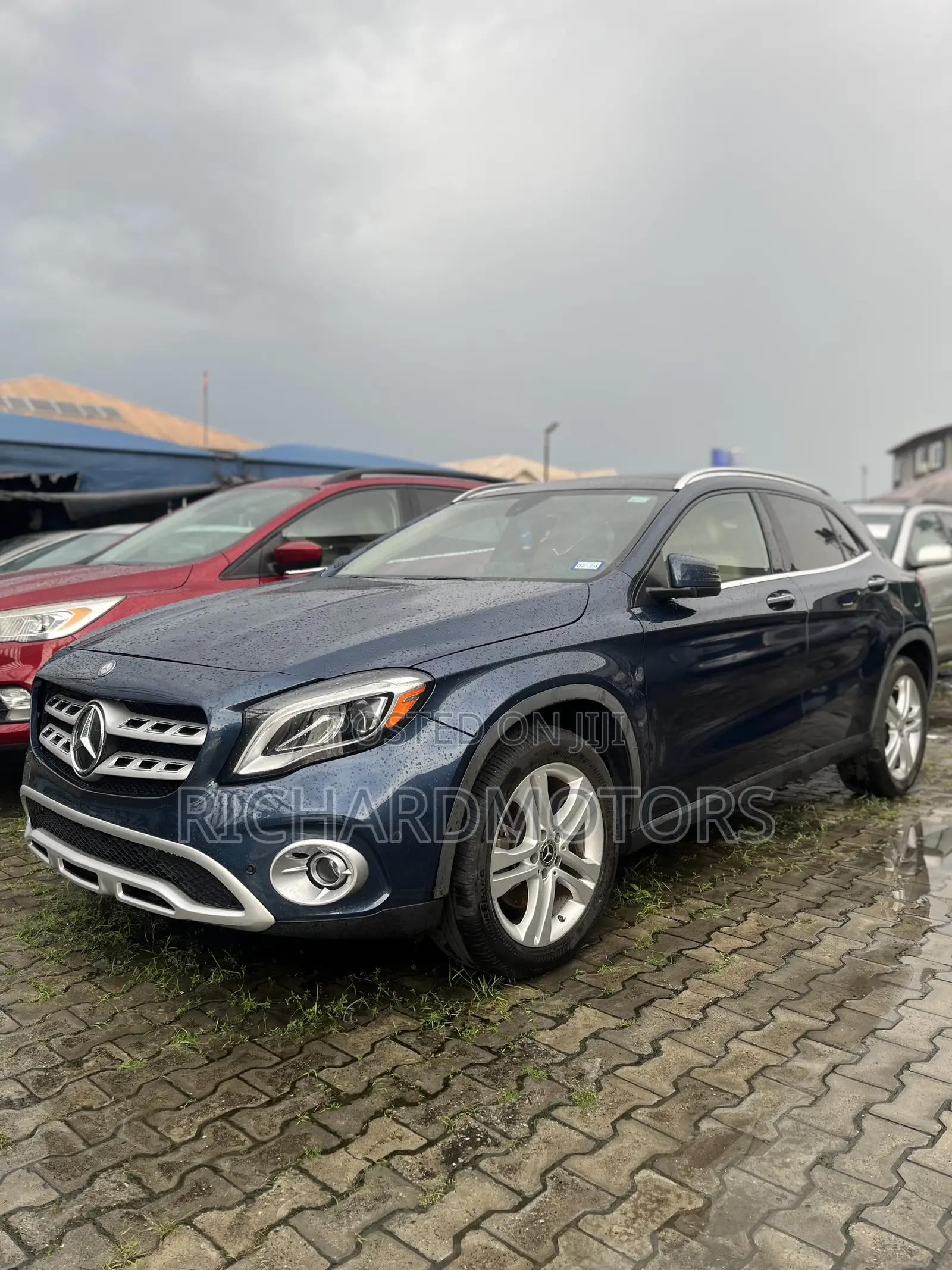 Mercedes-Benz GLA 250 2019 Blue