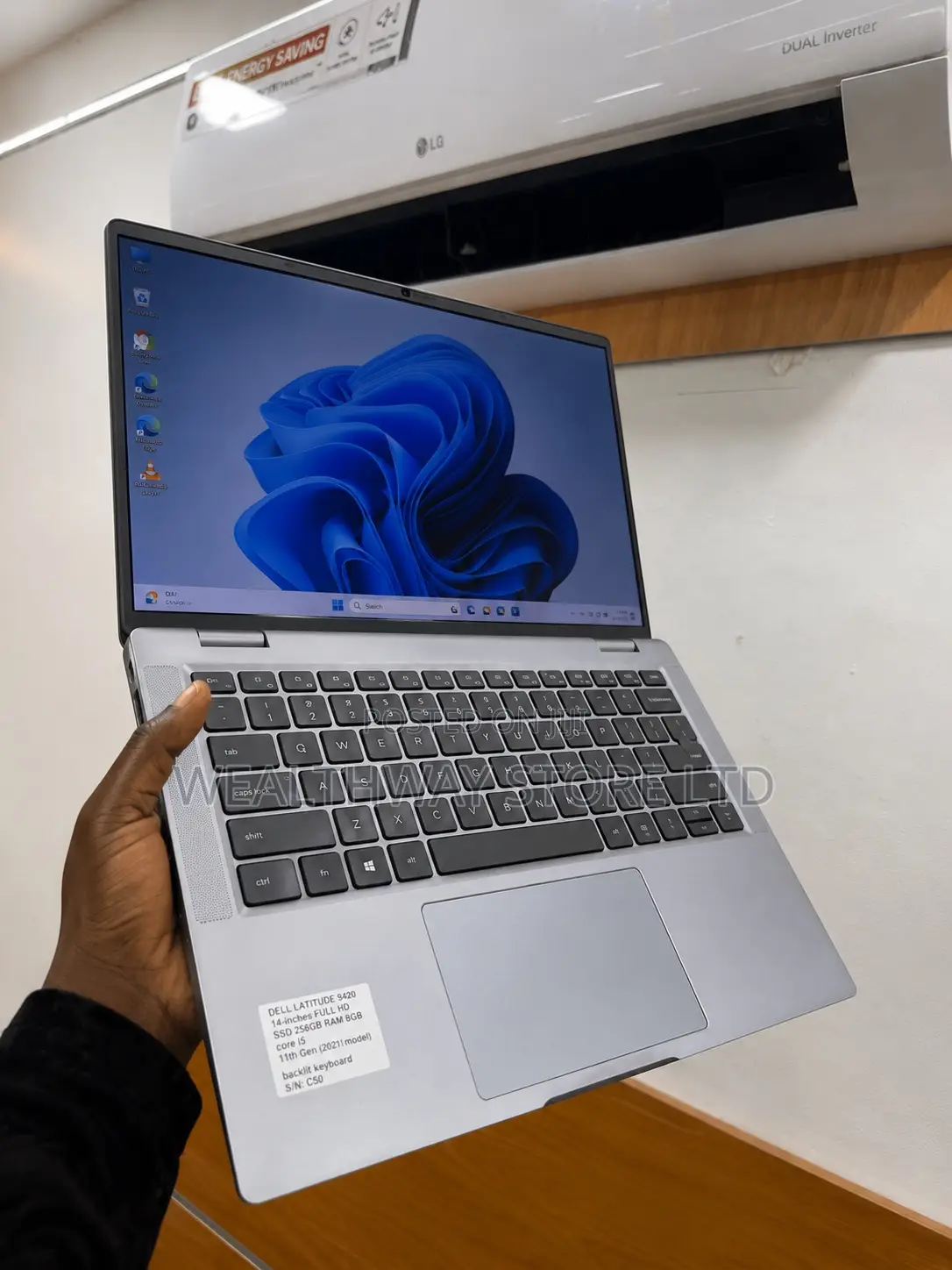 New Laptop Dell Latitude 9420 8GB Intel Core i5 SSD 256GB
