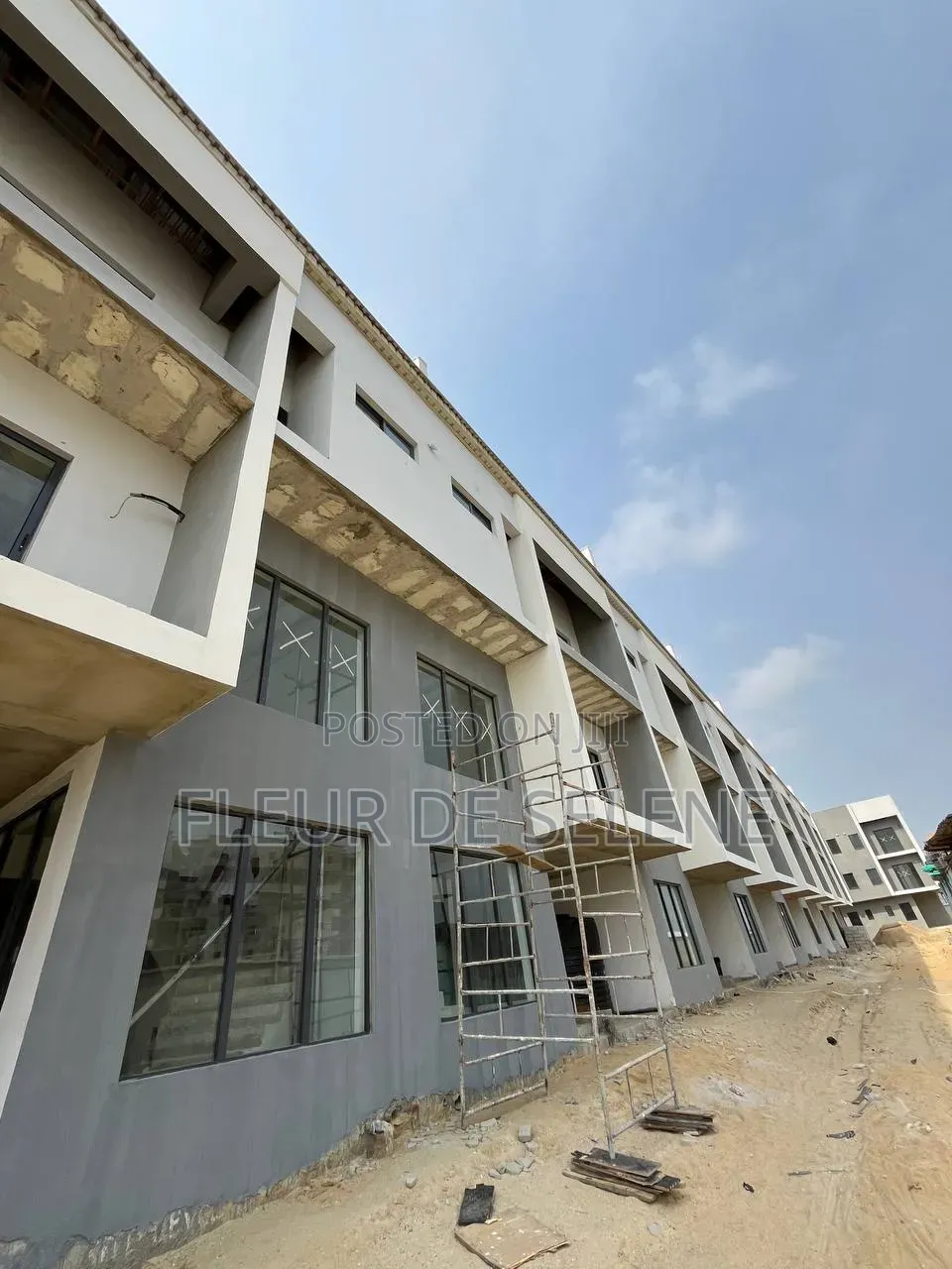 4bdrm Duplex in Vgc, Lagos Island / Lagos Island for sale