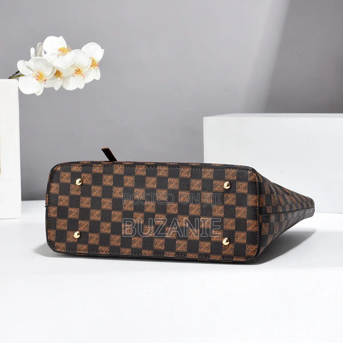 Classic Checkered Monogram Ladies Tote Bag – Elegant Large Capacity